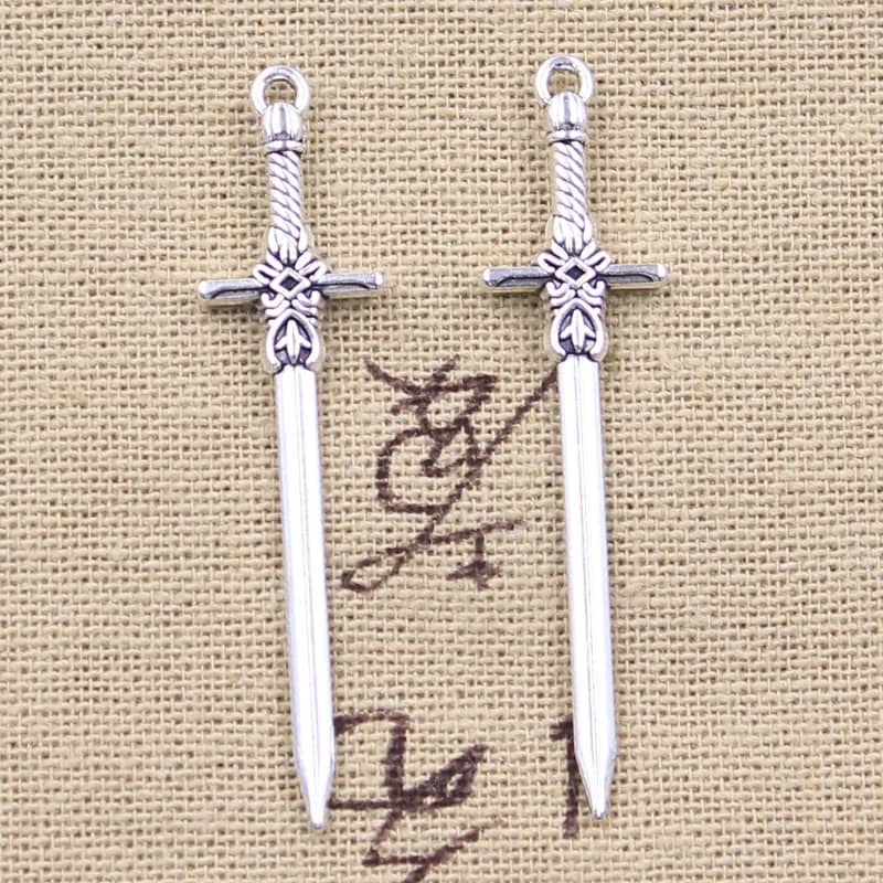 Breloques en argent antique épée poignard